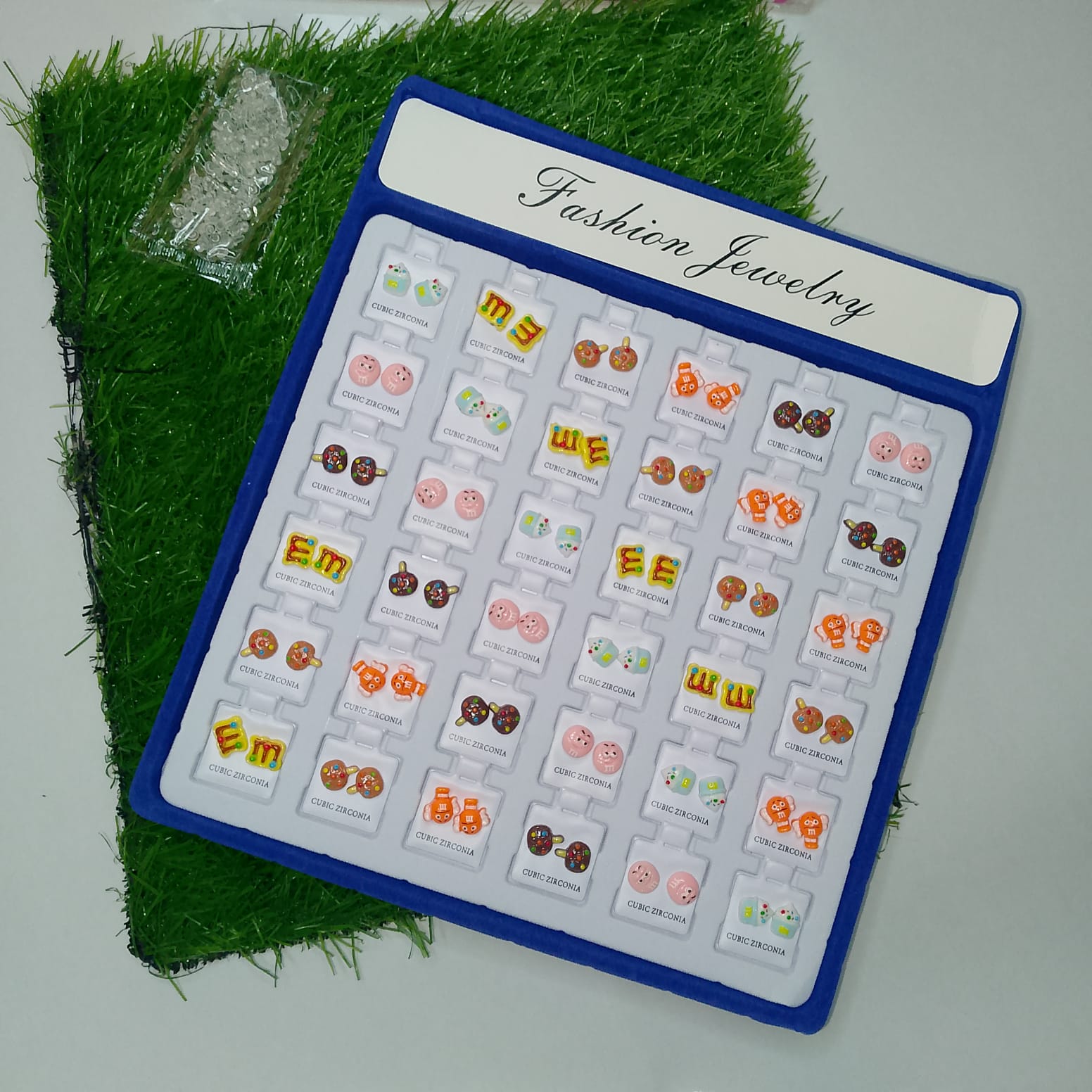 cute mismatch studs set – 3 pairs cute mismatch studs set – 3 pairs